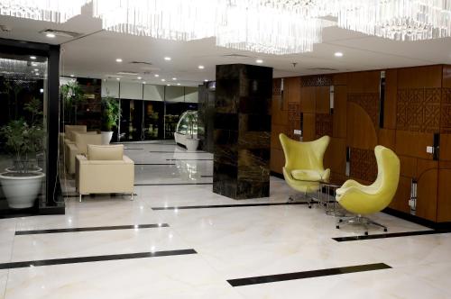 Avari Xpress Multan in Multan