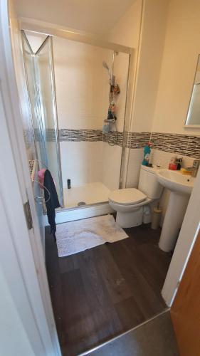 Double En-suite Close To The A30, Camborne, Cornwall