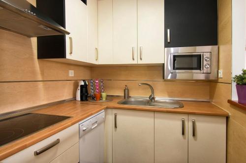 Apartamento Fórum-Ciencias con Parking & Piscina, Granada (Foto 9)
