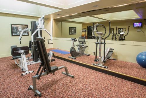 Fitness center, The Dalles Inn in The Dalles (OR)