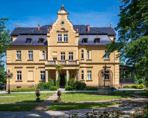 Pałac Gruszów - Accommodation - Świdnica