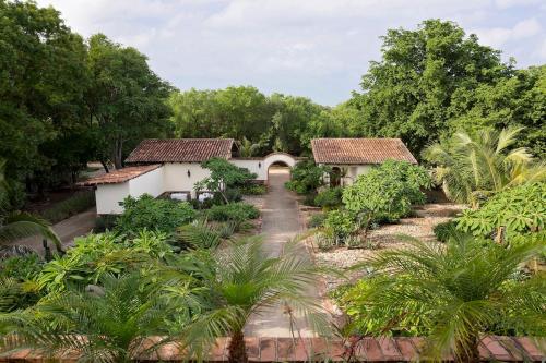 Fort Walker (Beachfront House)