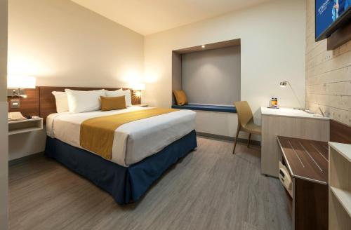 Microtel Inn & Suites by Wyndham Irapuato