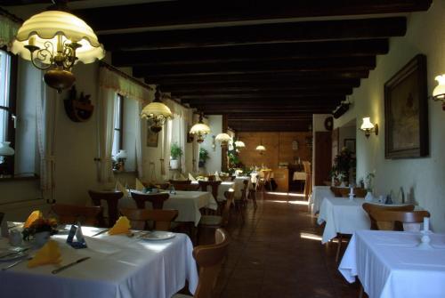Restaurant, Hotel in der Muhle in Werdau