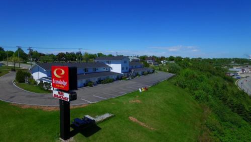 Econo Lodge Inn & Suites Saint John