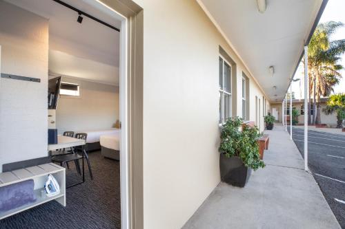 مدخل, فندق نايتكاب آت كوليتون (Nightcap at Colyton Hotel) in Western Sydney