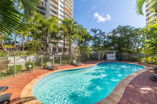 . The Meriton Apartments on Main Beach