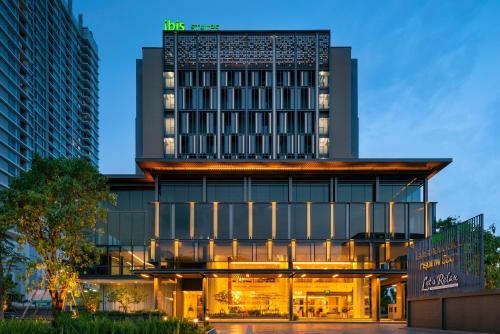 ทางเข้า, ไอบิส สไตล์ กรุงเทพ รัชดา (ibis Styles Bangkok Ratchada) near สถานีรถไฟฟ้าใต้ดินห้วยขวาง