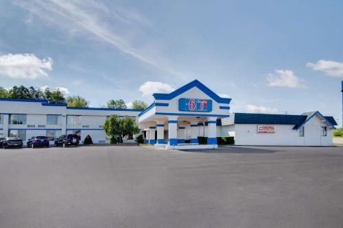 Motel 6 Clarion PA - Hotel - Clarion