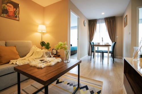 Ekkamai Suite高级旅住公寓（家庭房）楼下7-11 近曼谷大学 交通便利 Ekkamai Suite高级旅住公寓（家庭房）楼下7-11 近曼谷大学 交通便利