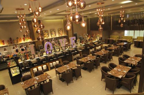 Food and beverages, Robertson Hotel in Naga City