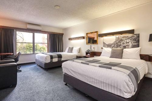 Executive Queen Room - Non-Smoking