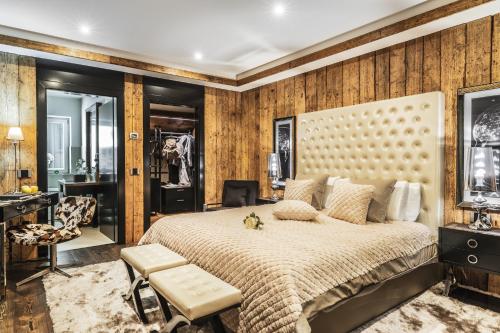 Queen Room with Garden View
