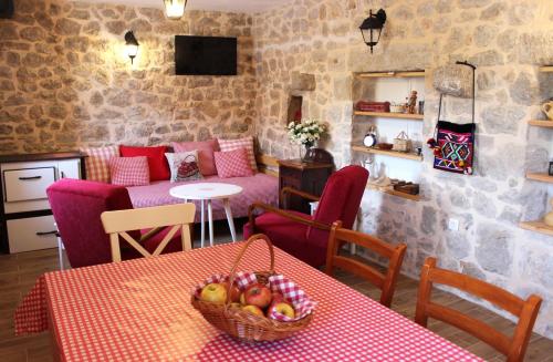 Stone cottage Aria in Velika Cista