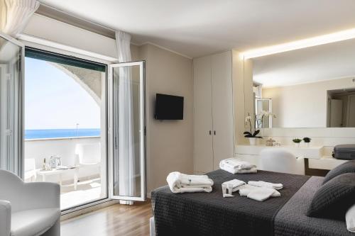 Superior Double or Twin Room with Sea View