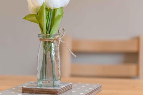 Modern apartment within short walk of The Castle, High Street and Long Walk - FREE PARKING - By Tempstay, Виндзор (фото 10)