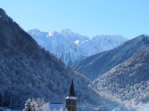 A környék, Venasque Vue Apartment in Saint Mamet
