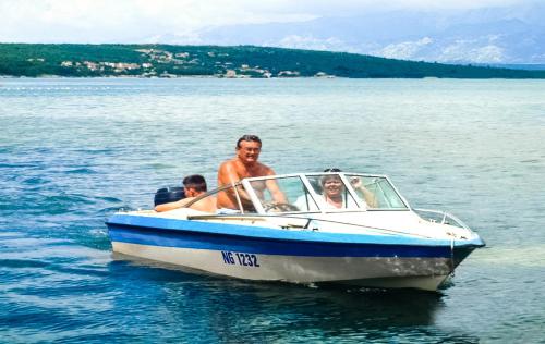  Apartmaji Putrić Karin in Donji Karin