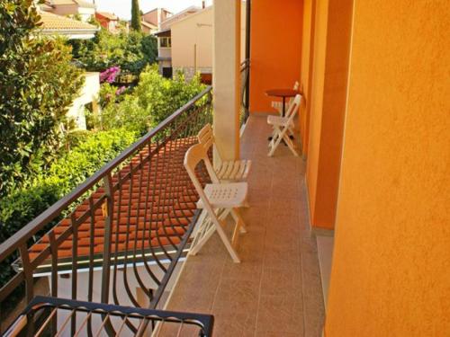 Apartment image 10