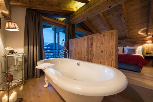 Bathroom, La Cordee des Alpes SUP in Verbier