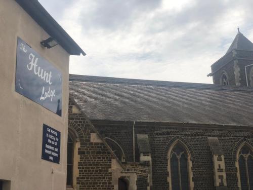 The Hunt Lodge in Near Center