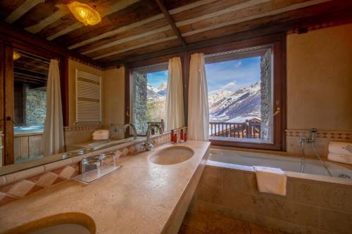 Relais Mont Blanc Hotel & Spa - image 7