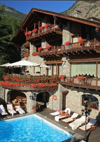 Relais Mont Blanc Hotel & Spa - image 4