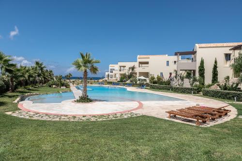  Resitour - Aphrodite Beachfront, Pírgos Psilonérou bei Voukoliaí