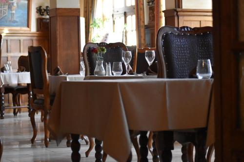 Ресторан, Hotel Le Sauvage in Tournus