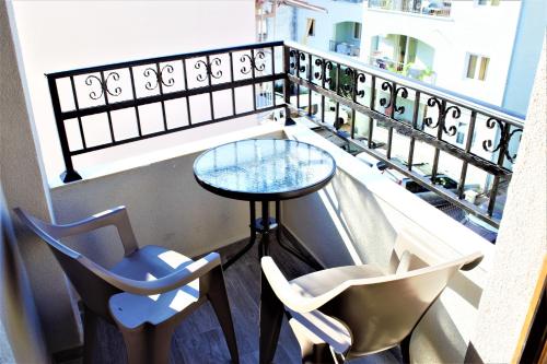 ระเบียง/ชานเรือน, Martinovic Rooms in บุดวาร์ เซนตาร์