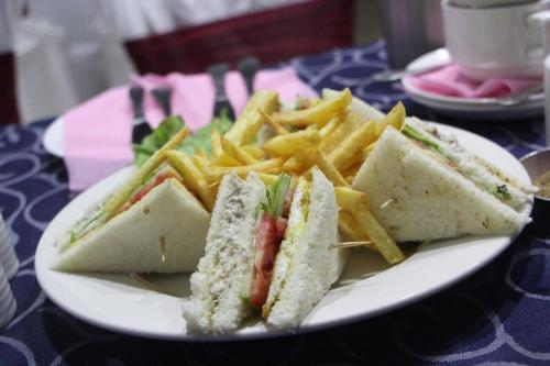 Hotel The Leschanze – Lahore, WI