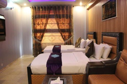 Hotel The Leschanze – Lahore, WI