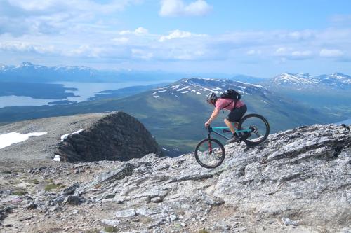 Magic Mountain Lodge - Lyngen - main image