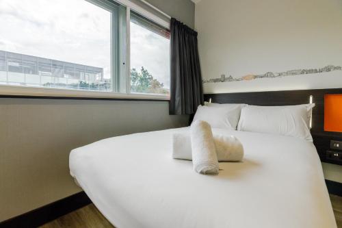 easyHotel Milton Keynes - image 14