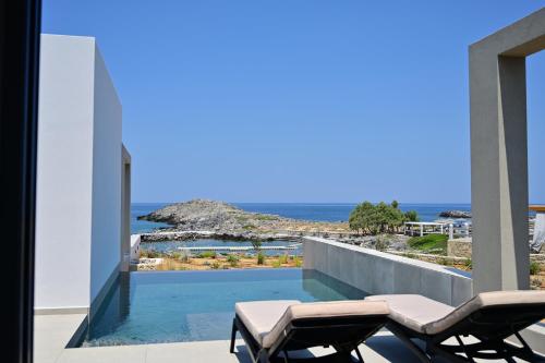 Kavos Hotel & Suites in Akrotiri