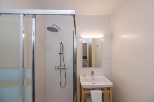 Bathroom, Hotel Victori in Menorca