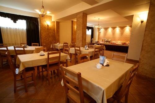 Ресторан, Hotel Seven 7 in Каліш