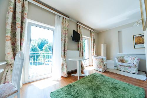 Hotel St. Hubertushof - image 12