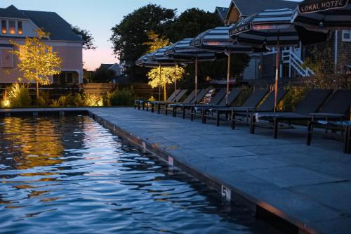 Lokal Hotel Cape May - 수영장