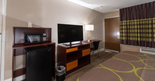 슈퍼 8 바이 윈덤 골즈보로 - 편의 시설/서비스