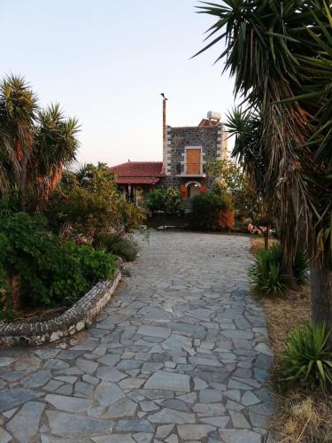  Theasea house with garden in Riglia