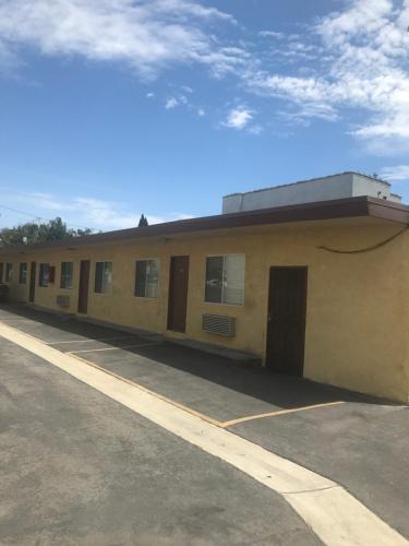 All 8 Motel – Long Beach, CA