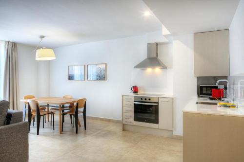 Apartaments Lauria - image 10