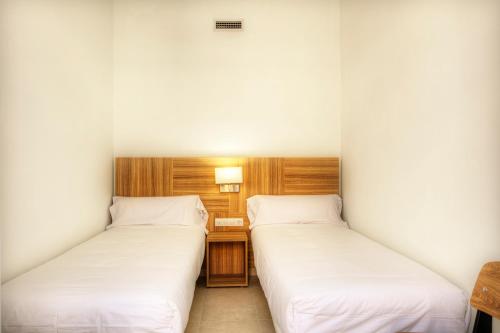 Apartaments Lauria - image 6