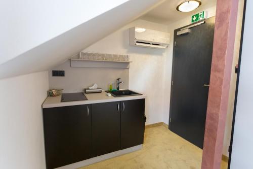 Apart hotel Golden Apartments - image 5