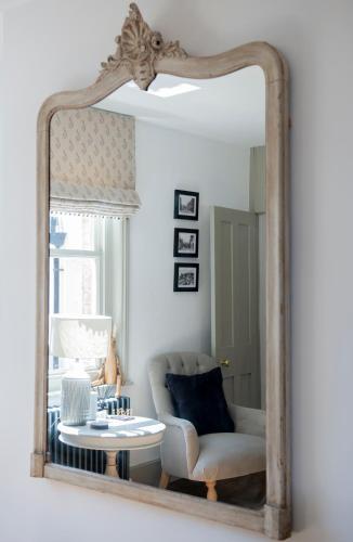 A Luxury Retreat in the Heart of Arundel photo 1