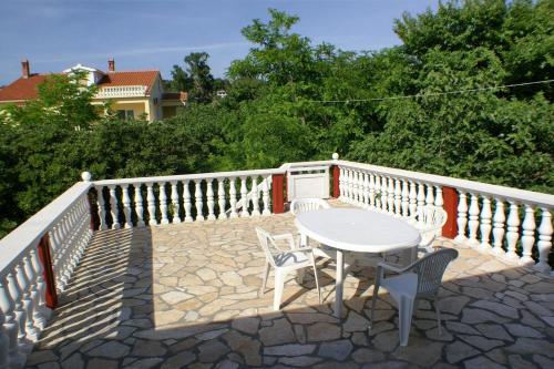 Apartments with a parking space Vlasici Pag - 4139 - image 4