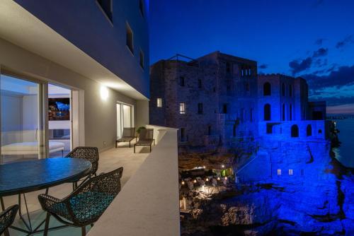Hotel Grotta Palazzese - image 8