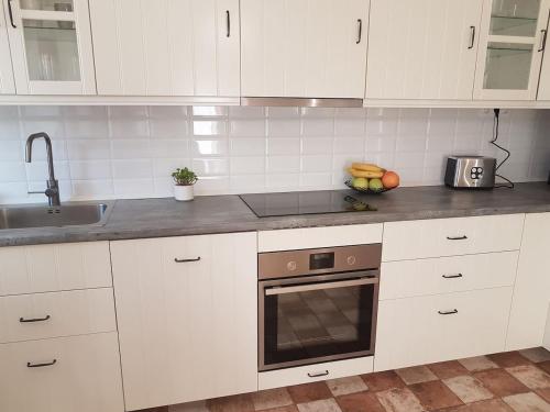 Központhoz közeli - Cool Tettye Apartman (Kozponthoz kozeli - Cool Tettye Apartman) in เมซเซกอลดัล