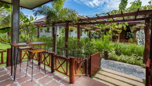 room detail thumbnail 1